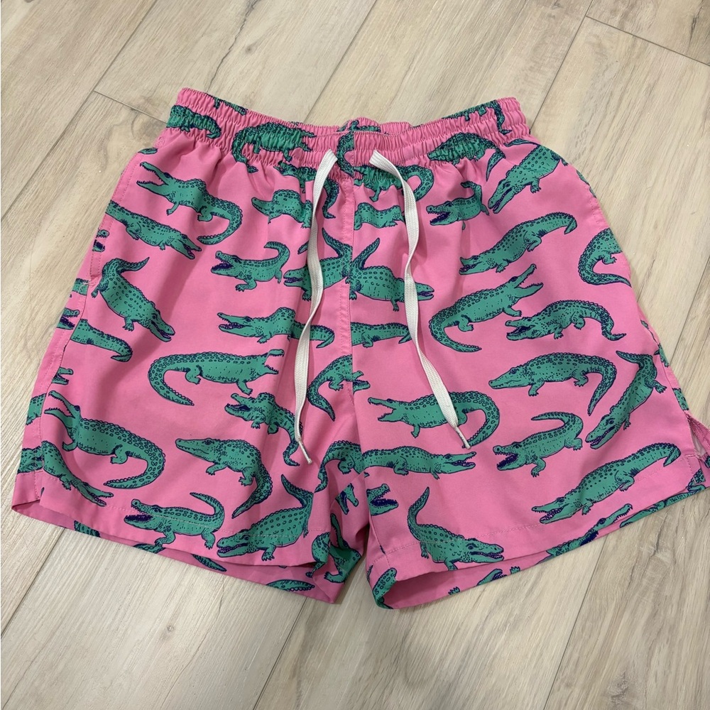 Chubbies Pink Swim Shorts with Green Alligator Print Sz small